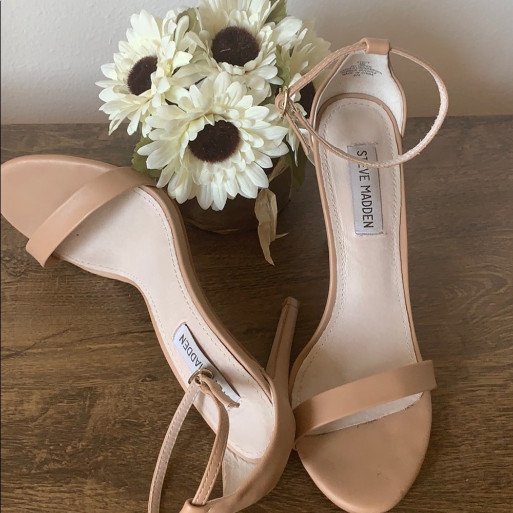 Steve Madden Nude Heel